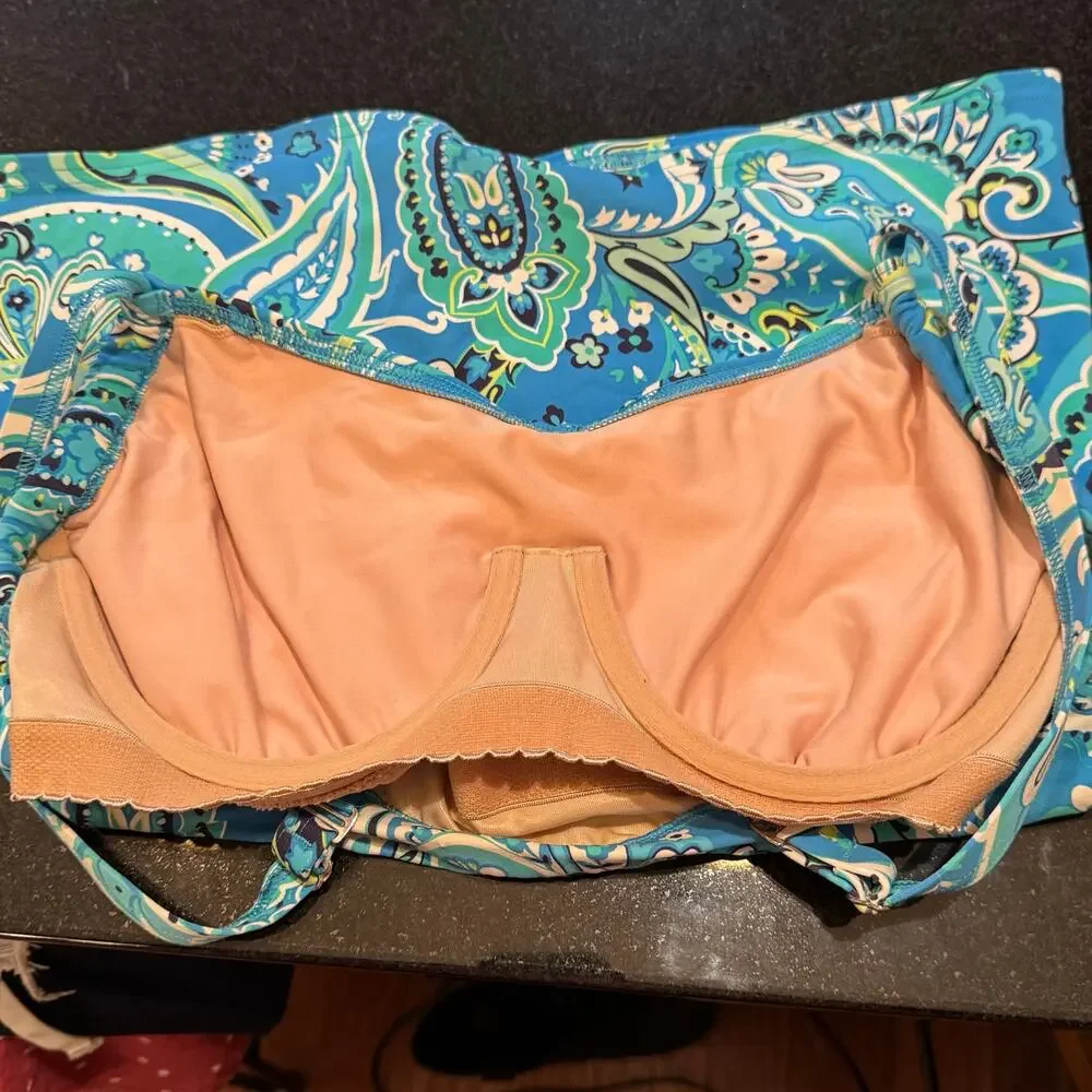 Lands End Blue Green Paisley Size 8D Adjustable Strap Underwire Tankini Top